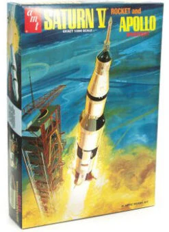 AMT 1/200 Saturn V Rocket And Apollo Spacecraft AMT1174