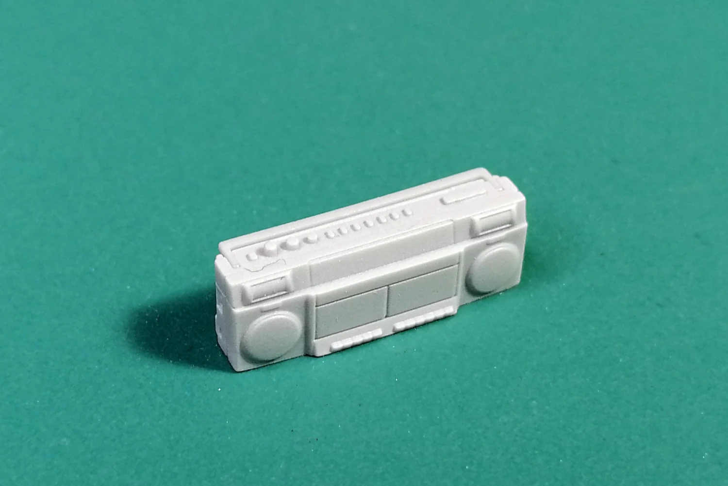 Eureka XXL 1/35 Portable Radio Casette Player E-057 - Image 9