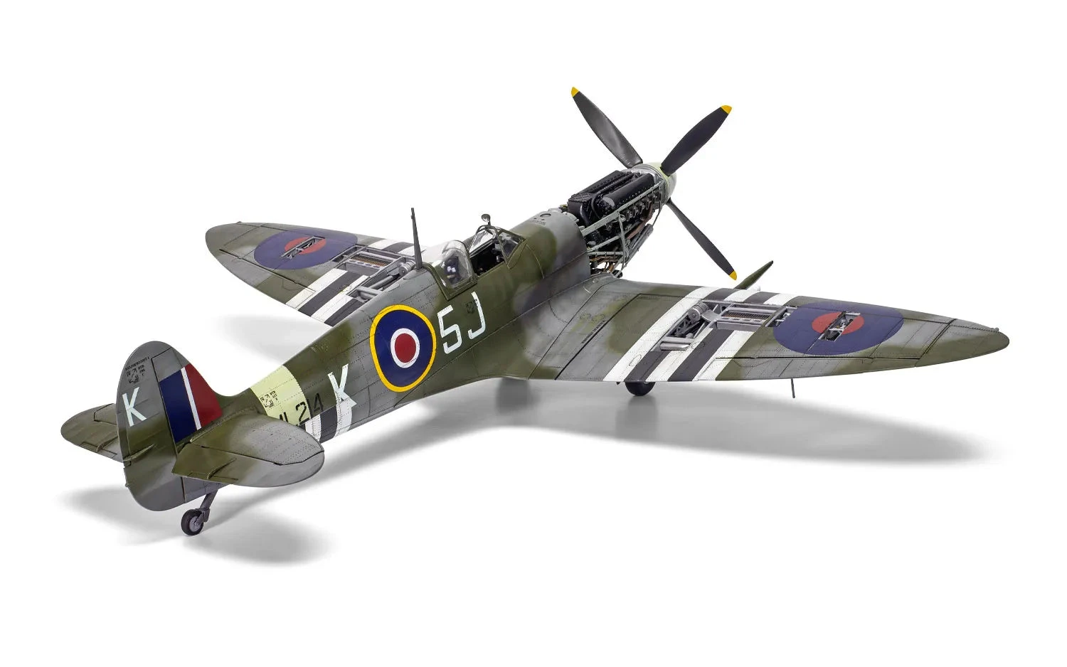 Airfix 1/24 British Supermarine Spitfire Mk.IXc A17001 - Image 3