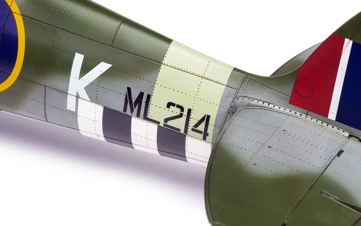 Airfix 1/24 British Supermarine Spitfire Mk.IXc A17001 - Image 8