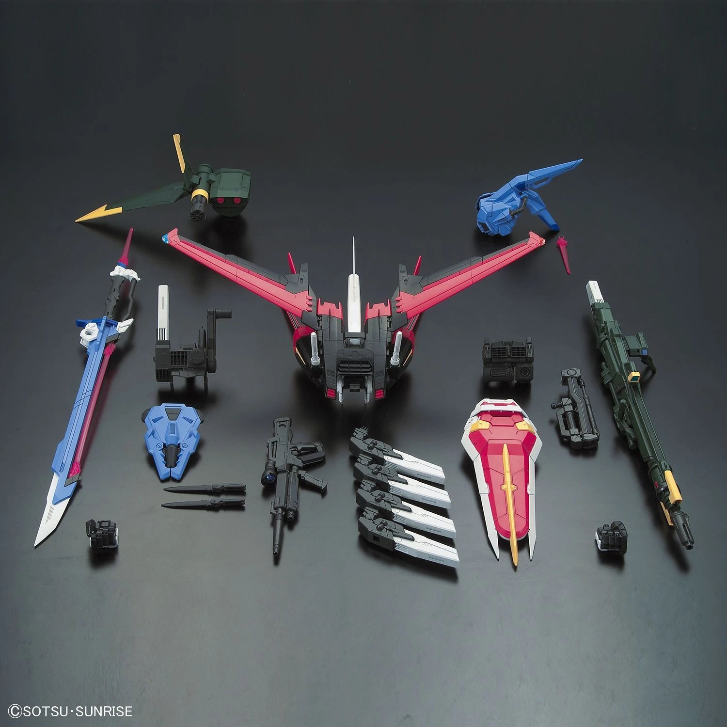 Bandai 1/60 PG Perfect Grade GAT-X105+AQM/E-YM1 Perfect Strike Gundam 5059011 - Image 9
