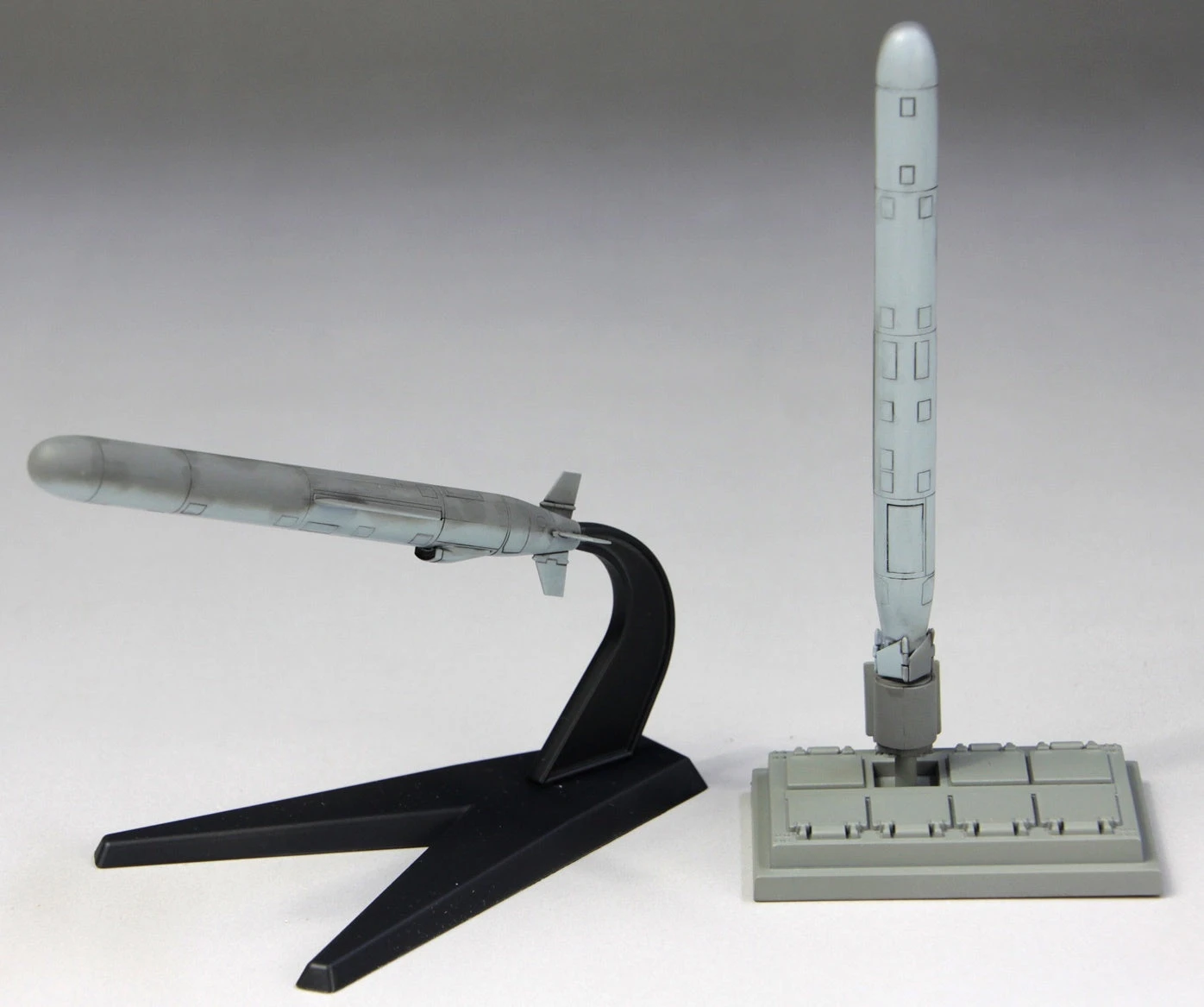FineMolds 1/72 US Tomahawk Cruise Missile FP29 - Image 2