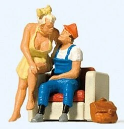 Preiser 1/87 HO Home From A Busy Work Day 28182